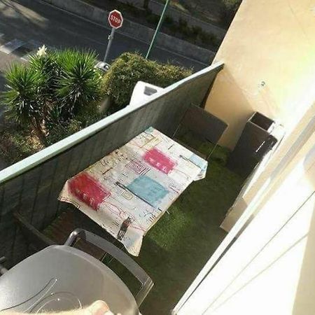 Studio 150M De La Plage Ла-Сейн-сюр-Мер Экстерьер фото